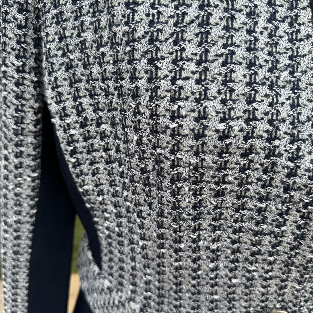 St. John Navy and White Tweed Blazer- EUC - Picture 5 of 11